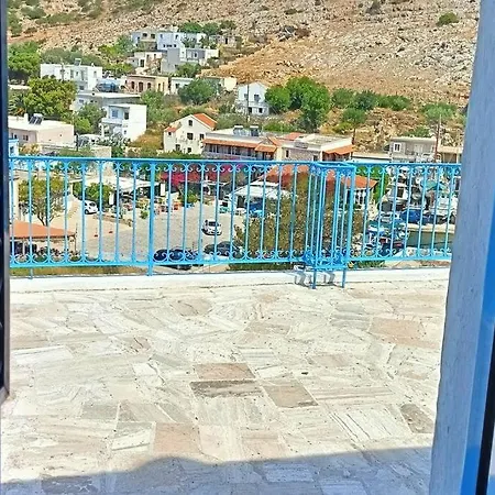 Four View House In Kalymnos κάθε μπαλκόνι έχει άλλη θέα Vathis