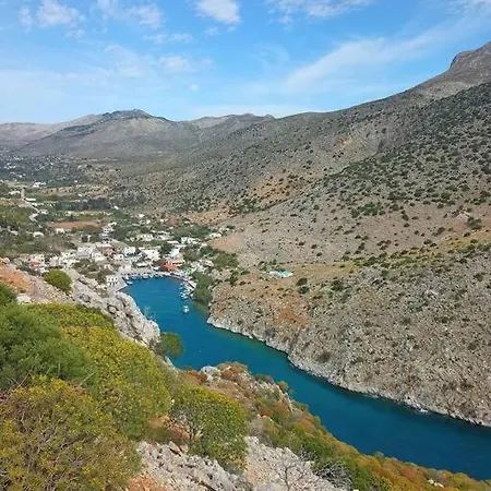 Four View House In Kalymnos κάθε μπαλκόνι έχει άλλη θέα * Vathis