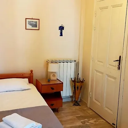 Holiday home Four View House In Kalymnos κάθε μπαλκόνι έχει άλλη θέα