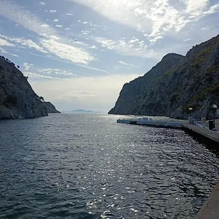 Four View House In Kalymnos κάθε μπαλκόνι έχει άλλη θέα * Vathis