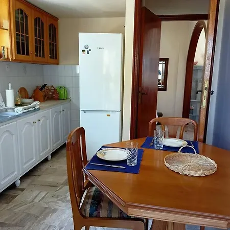 Holiday home Four View House In Kalymnos κάθε μπαλκόνι έχει άλλη θέα Vathis