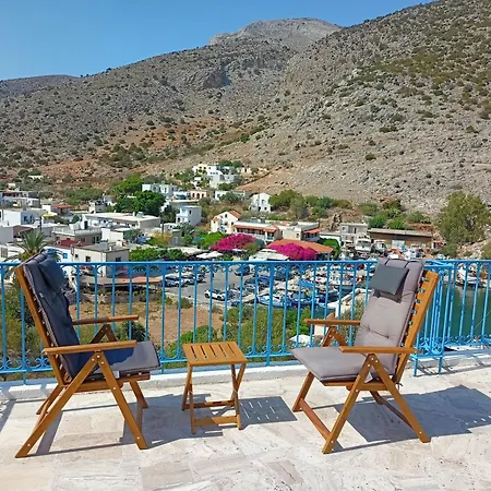 Vakantiehuis Four View House In Kalymnos κάθε μπαλκόνι έχει άλλη θέα