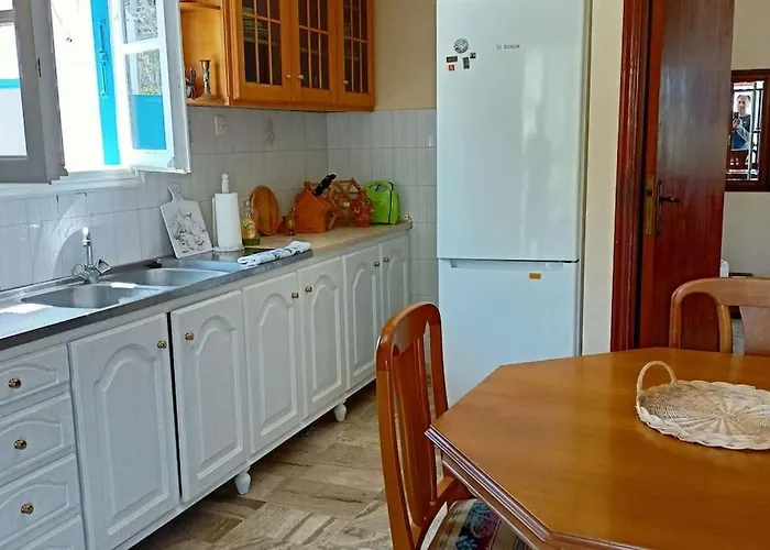 Four View House In Kalymnos κάθε μπαλκόνι έχει άλλη θέα Dom wakacyjny Vathis