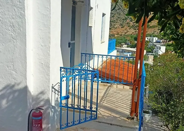 Four View House In Kalymnos κάθε μπαλκόνι έχει άλλη θέα Dom wakacyjny Vathis